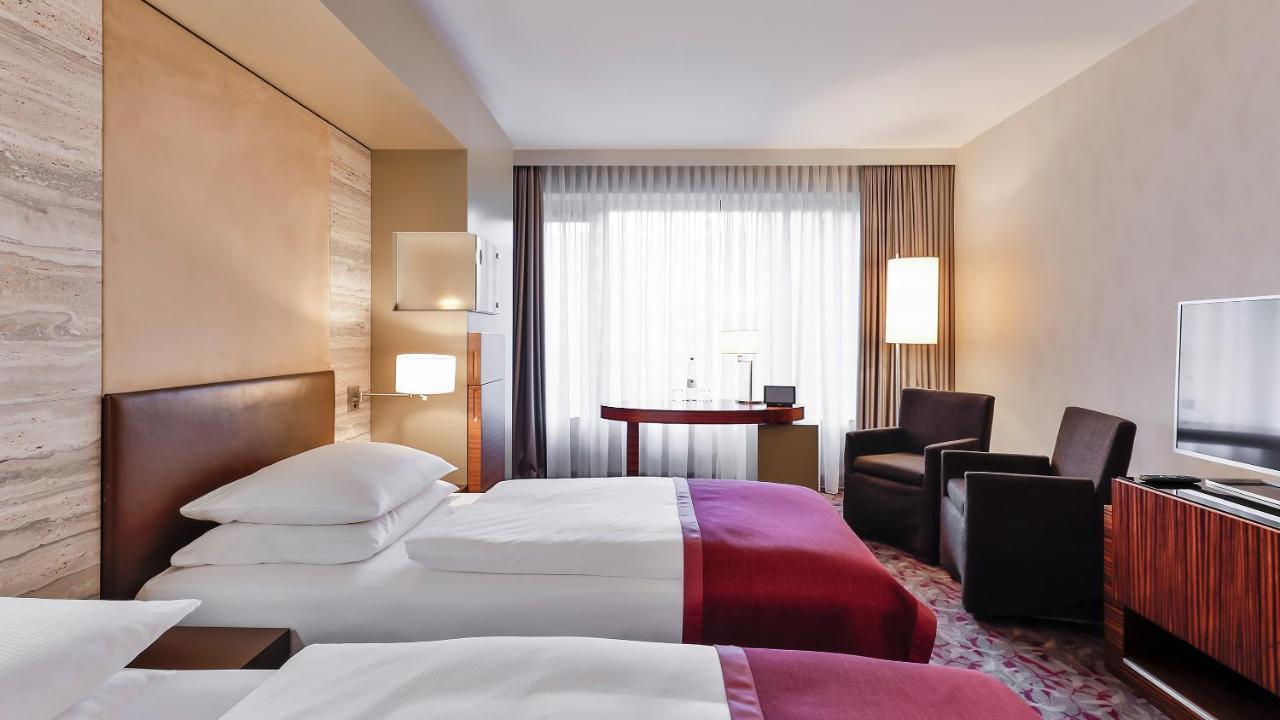 Dorint Hotel Am Heumarkt Koeln Exterior photo